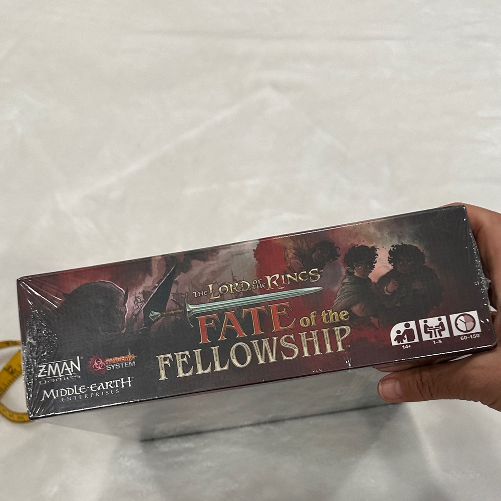 The Lord of the Rings: Fate of the Fellowship Board Game/sealed - Picture 6 of 8